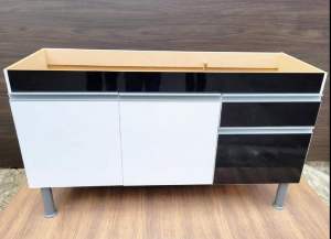 GABINETE 1,50 PRETO/BRANCO